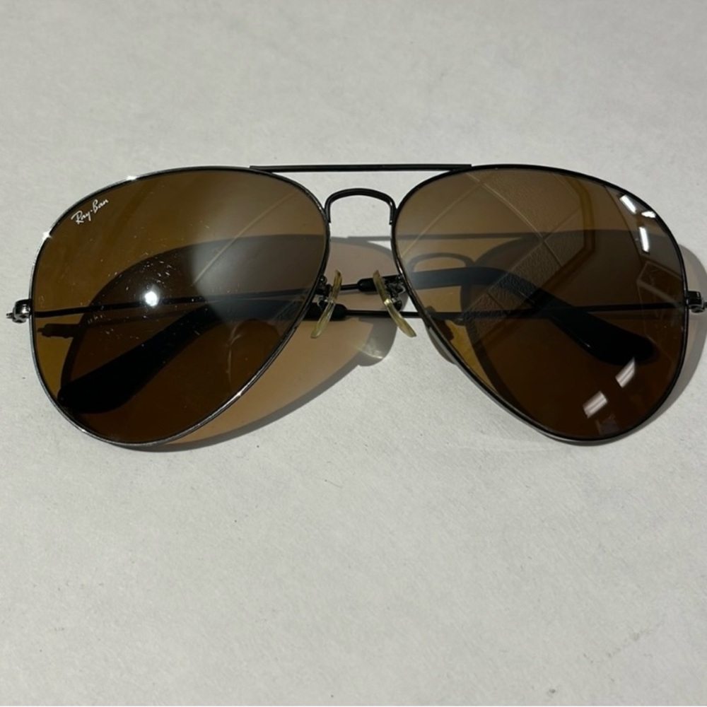Ray-Ban classic aviators sunglasses tinted